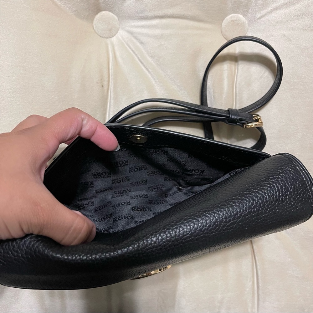 Michael Kors Black Leather Crossbody with Gold Chain - Picture 11 of 11